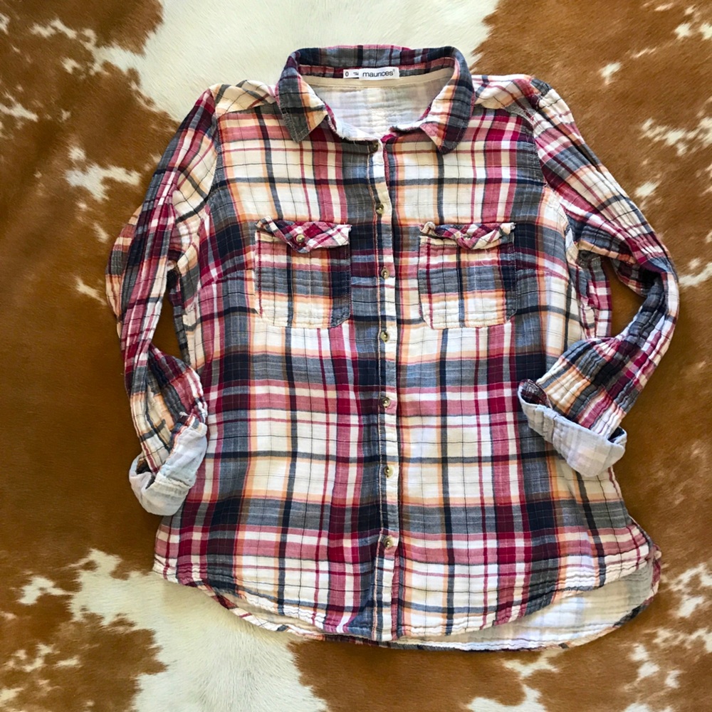Maurices Plaid Long Sleeve Button-up shirt